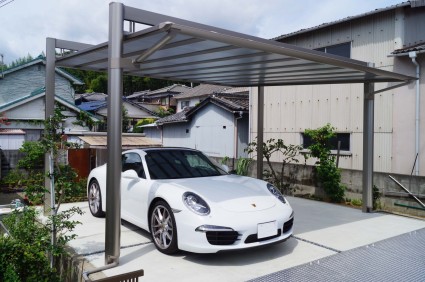 かっこいい車のかっこいいカーポート 姫路 姫路市の外構 エクステリア お庭のことなら サンガーデンへ