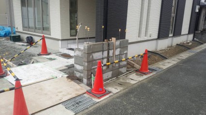 門柱下地ブロック積み