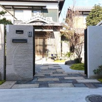 姫路市外構|石門柱で和モダン外構 姫路市外構|石門柱で和モダン外構