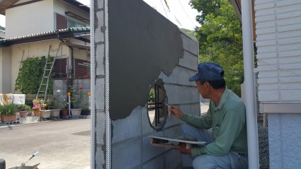 塗り壁下地塗り