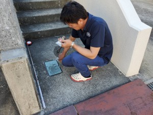 コンクリートの階段をタイル貼りに外構リフォーム工事 たつの市 姫路市の外構 エクステリア お庭のことなら サンガーデンへ コンクリートの階段をタイル貼りに外構リフォーム工事 たつの市 姫路市の外構 エクステリア お庭のことなら サンガーデンへ