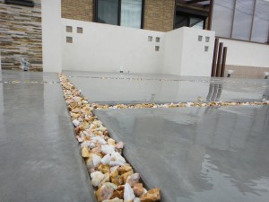 コンクリート目地のカラー砂利敷 姫路市の外構 エクステリア お庭のことなら サンガーデンへ コンクリート目地のカラー砂利敷 姫路市の外構 エクステリア お庭のことなら サンガーデンへ