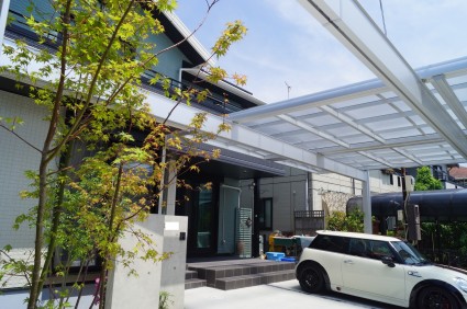 Uスタイルのカーポート