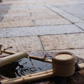 風格のある重厚な石畳と鉄平石の和の庭　姫路市Y様邸