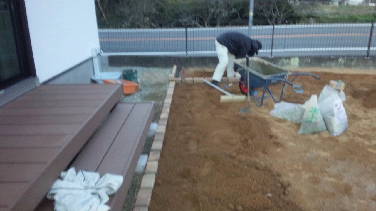 芝生広場で多目的に 姫路市の外構 エクステリア お庭のことなら サンガーデンへ 芝生広場で多目的に 姫路市の外構 エクステリア お庭のことなら サンガーデンへ